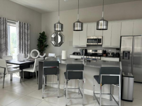Chic Two Story Orlando Condo Near Disney